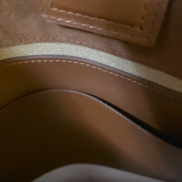 NWT Madewell Essentials Studded Suede Tote - Picture 4 of 12